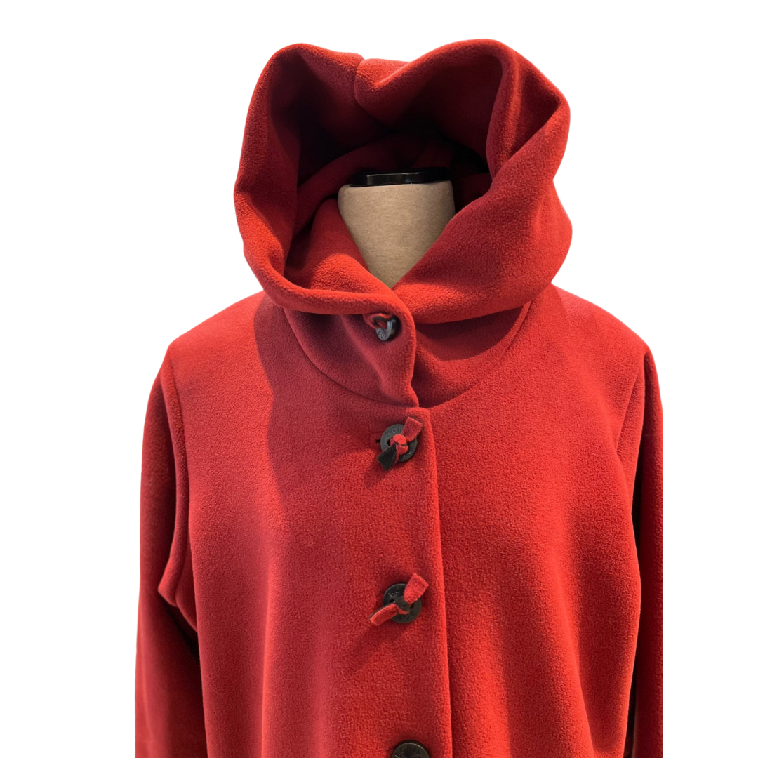 MANTEAU ROUGE AVEC CAPUCHON